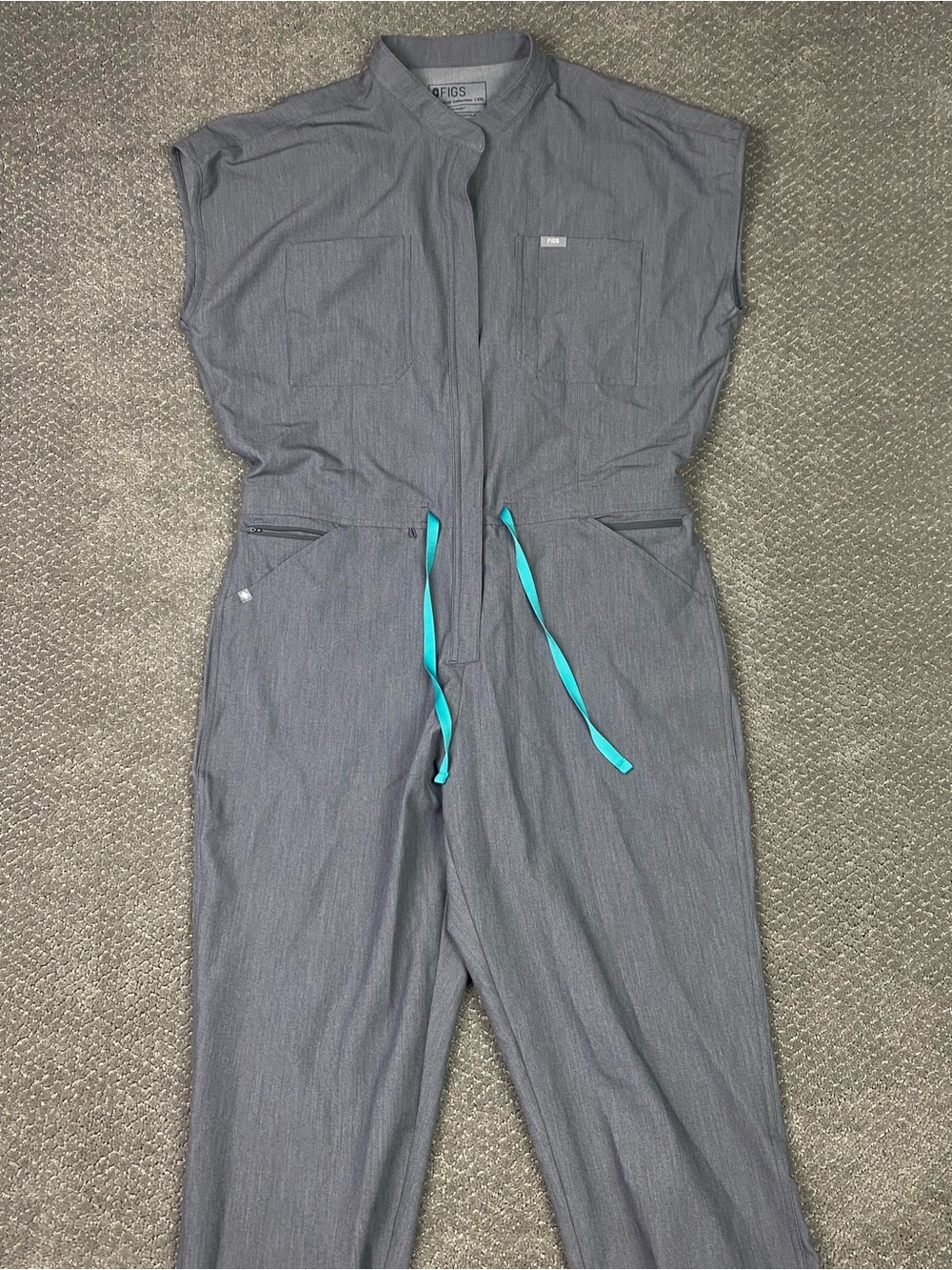 Figs Rafaela Scrub Jumpsuit Cargo Jogger Womens XXL Gray Coveralls W22SW2035